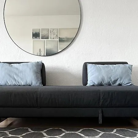 Jaeckel, App 123 Apartment *